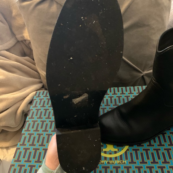Tory Burch boots - Picture 4 of 7